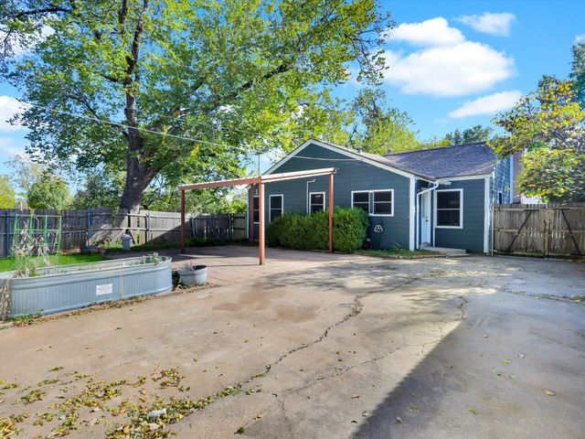 3804 Pershing Avenue, Fort Worth, TX 76107