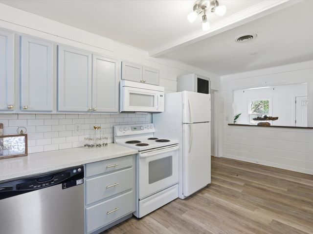 3804 Pershing Avenue, Fort Worth, TX 76107