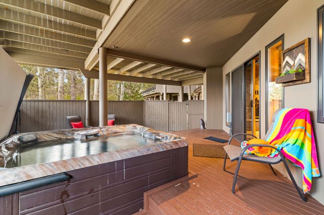 17902 Catkin Lane 9, Sunriver, OR 97707