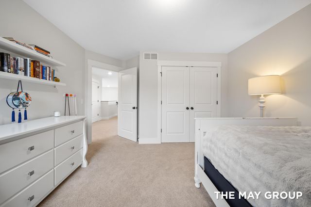 5757 Thornapple Mill Court, Caledonia Twp, MI 49316