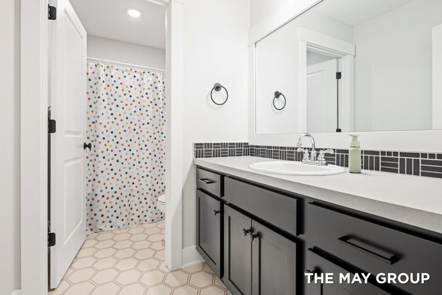 5757 Thornapple Mill Court, Caledonia Twp, MI 49316