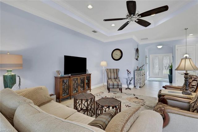 3990 Otter Bend CIR, Fort Myers, FL 33905