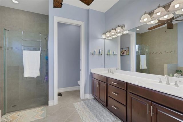 3990 Otter Bend CIR, Fort Myers, FL 33905