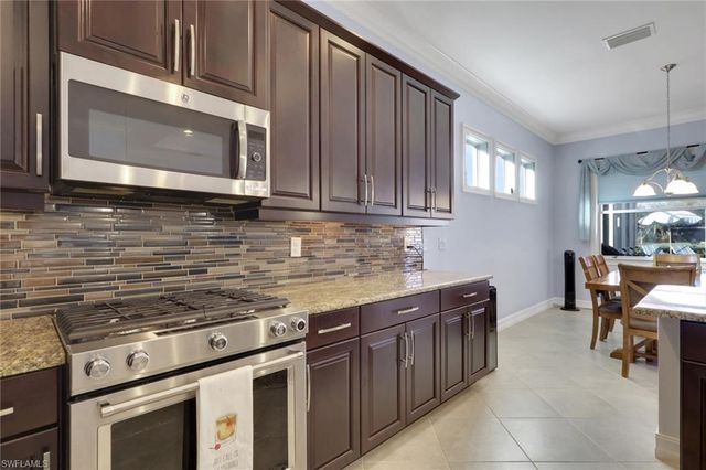 3990 Otter Bend CIR, Fort Myers, FL 33905