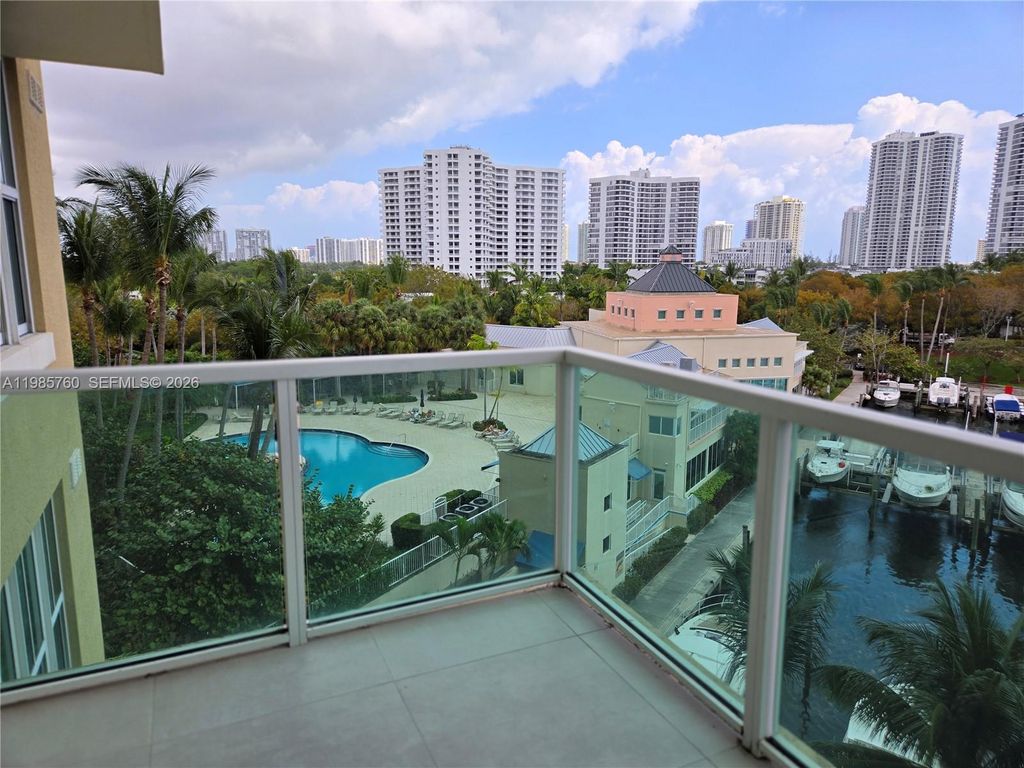 3340 NE 190th Street 606, Aventura, FL 33180