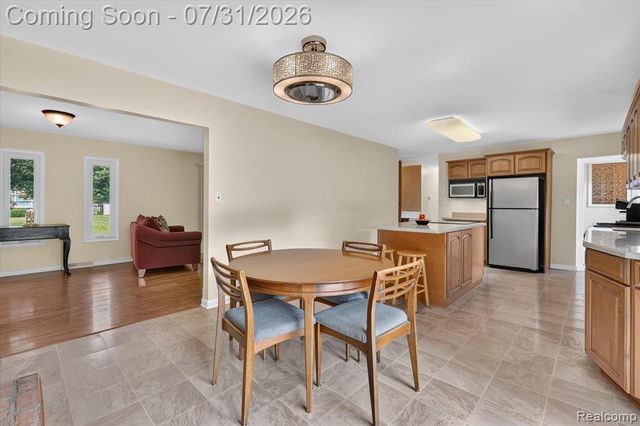 25650 Glamorgan, Novi, MI 48374