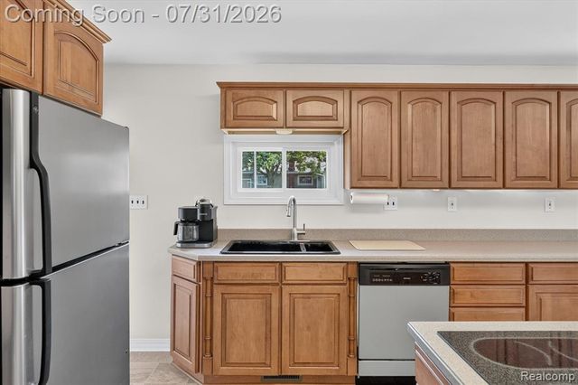 25650 Glamorgan, Novi, MI 48374