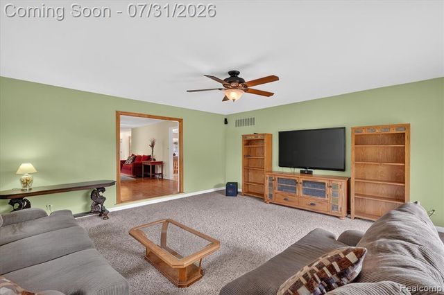 25650 Glamorgan, Novi, MI 48374