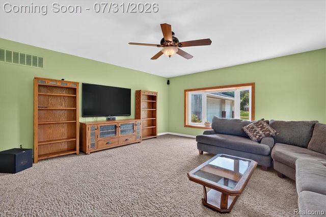25650 Glamorgan, Novi, MI 48374