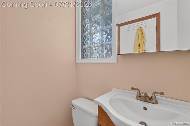 25650 Glamorgan, Novi, MI 48374
