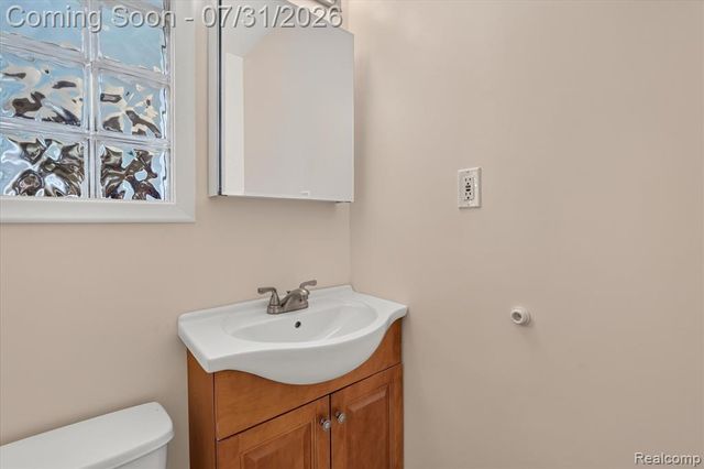 25650 Glamorgan, Novi, MI 48374