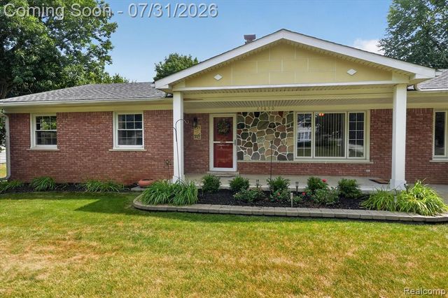 25650 Glamorgan, Novi, MI 48374
