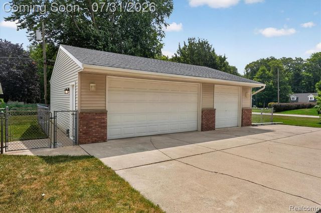 25650 Glamorgan, Novi, MI 48374