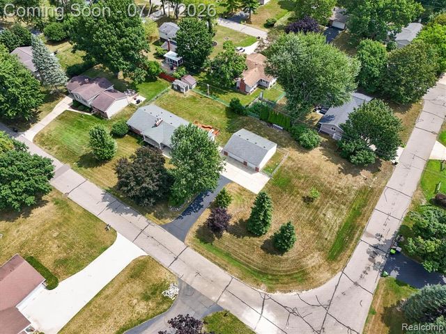 25650 Glamorgan, Novi, MI 48374