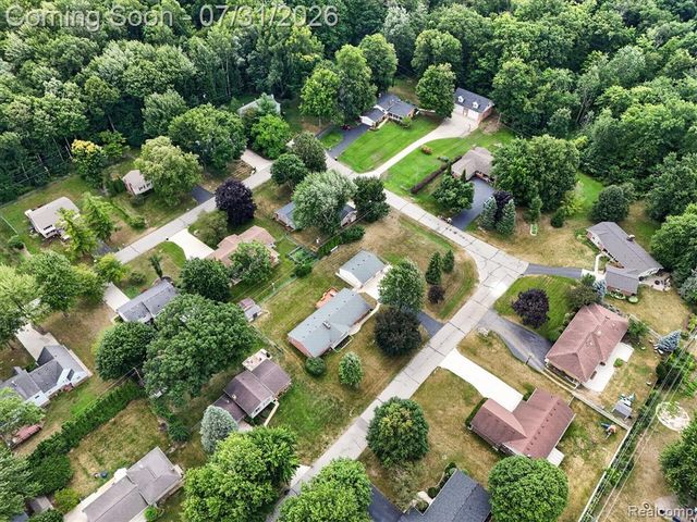 25650 Glamorgan, Novi, MI 48374