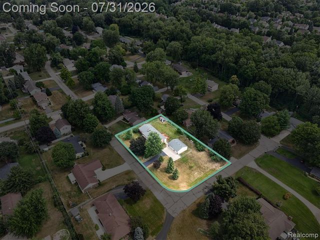 25650 Glamorgan, Novi, MI 48374