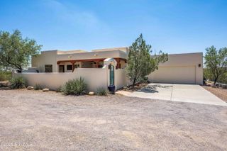8800 Silk Oak Court, Las Cruces, NM 88011