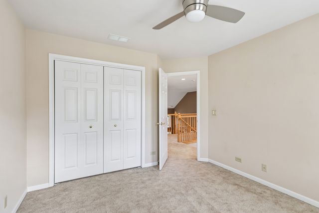 426 Heatherwood Drive SE, Oswego, IL 60543