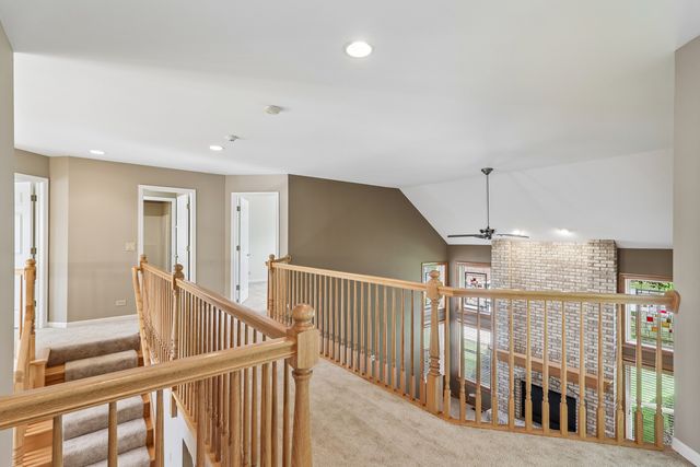 426 Heatherwood Drive SE, Oswego, IL 60543