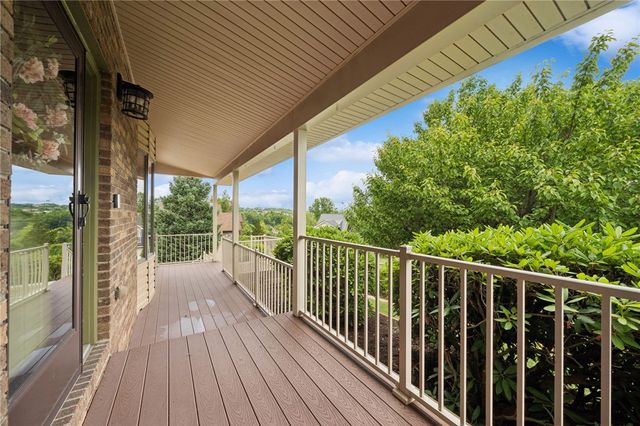 215 Shelby Drive, Hempfield Twp, PA 15601