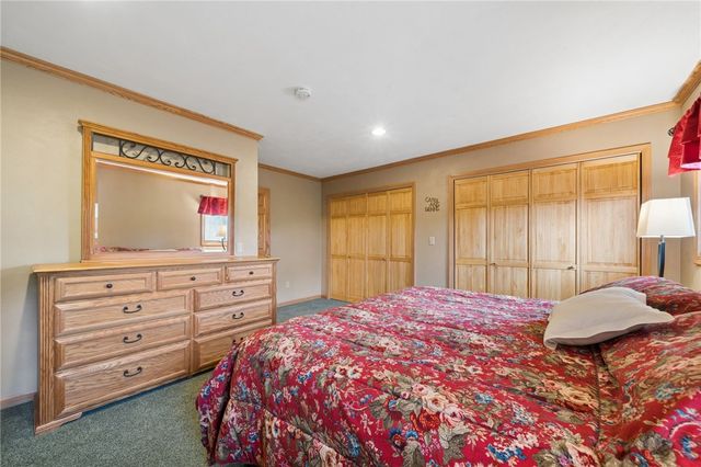 215 Shelby Drive, Hempfield Twp, PA 15601