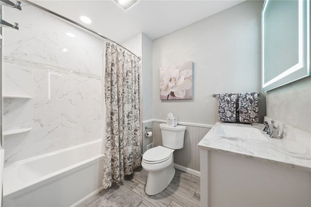 215 Shelby Drive, Hempfield Twp, PA 15601