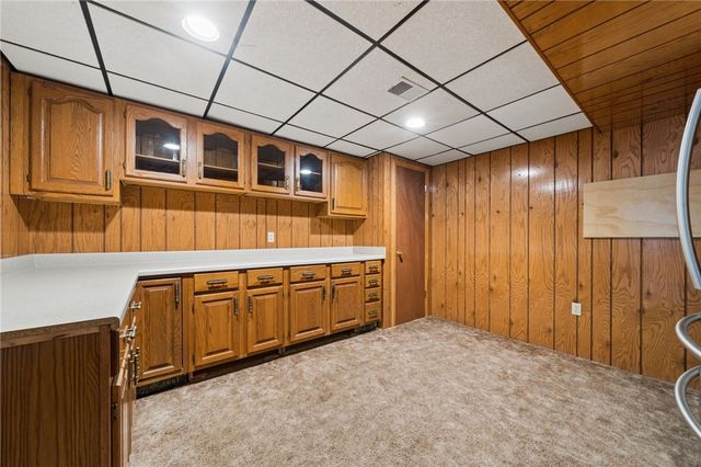 215 Shelby Drive, Hempfield Twp, PA 15601