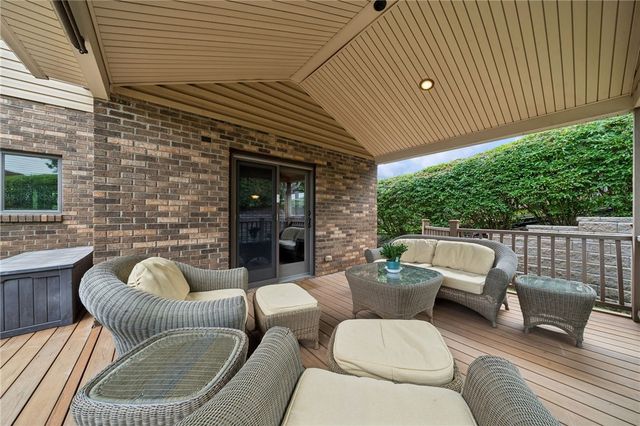 215 Shelby Drive, Hempfield Twp, PA 15601