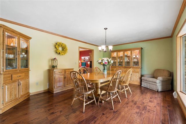 215 Shelby Drive, Hempfield Twp, PA 15601