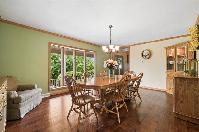 215 Shelby Drive, Hempfield Twp, PA 15601