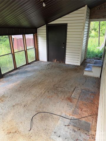 23 Meteor Court, Waynesville, NC 28768