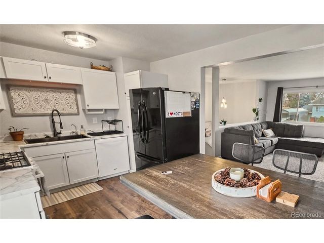 125 Columbia Dr, Julesburg, CO 80737