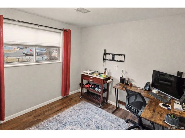 125 Columbia Dr, Julesburg, CO 80737