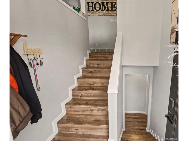 125 Columbia Dr, Julesburg, CO 80737