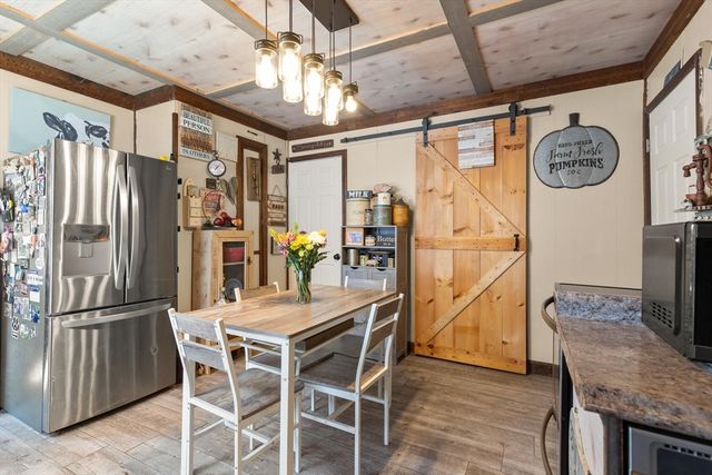 9 Norcross St, Worcester, MA 01602
