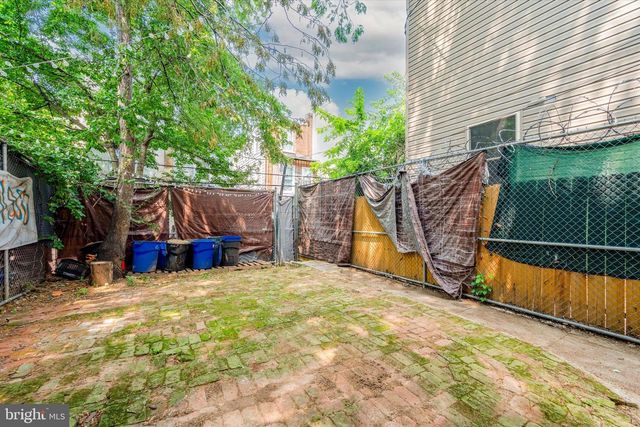 1852 N 17TH ST, Philadelphia, PA 19121