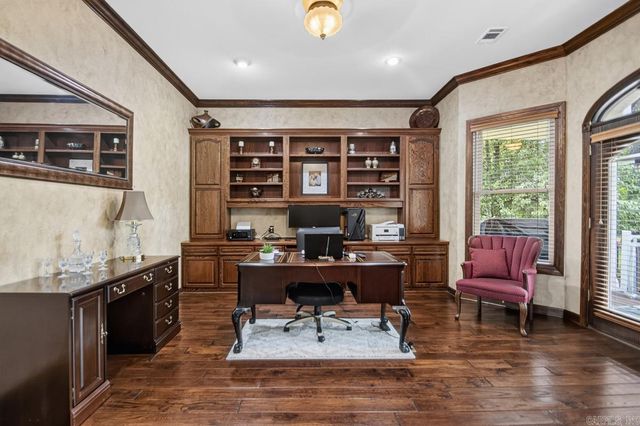 7 Vencedor Way, Hot Springs Village, AR 71909