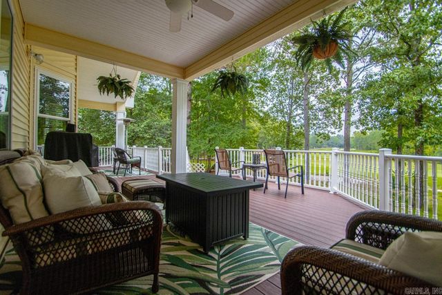 7 Vencedor Way, Hot Springs Village, AR 71909