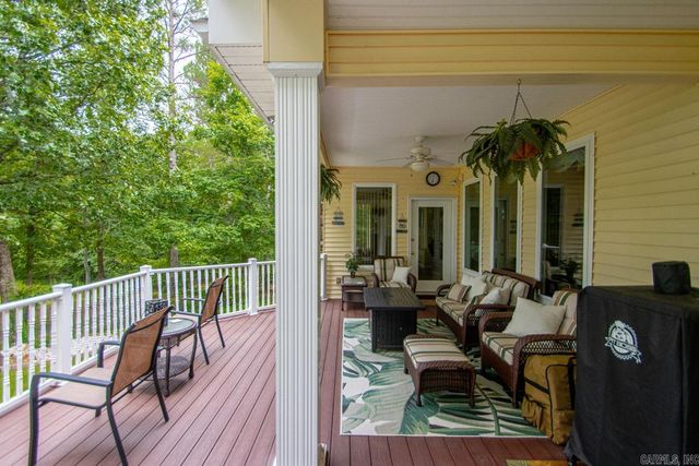 7 Vencedor Way, Hot Springs Village, AR 71909