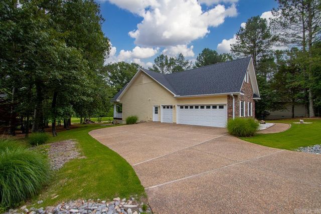 7 Vencedor Way, Hot Springs Village, AR 71909
