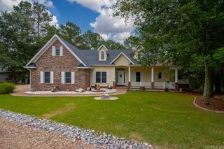 7 Vencedor Way, Hot Springs Village, AR 71909