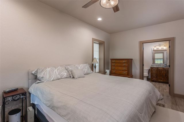 210 Spring Branch Trail N, Springtown, TX 76082