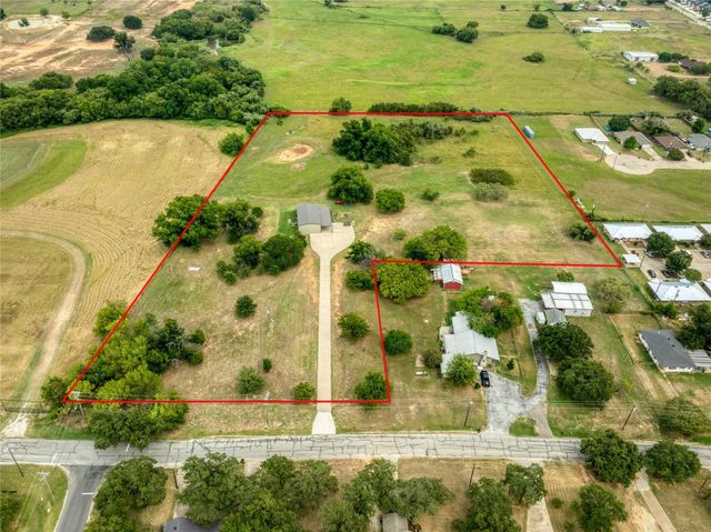 210 Spring Branch Trail N, Springtown, TX 76082