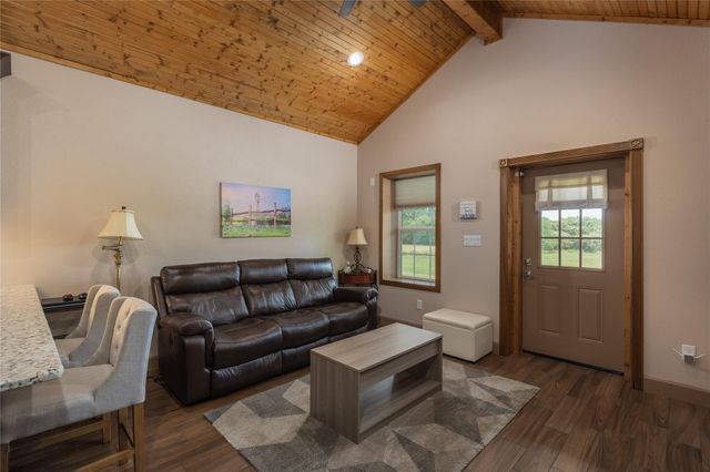210 Spring Branch Trail N, Springtown, TX 76082