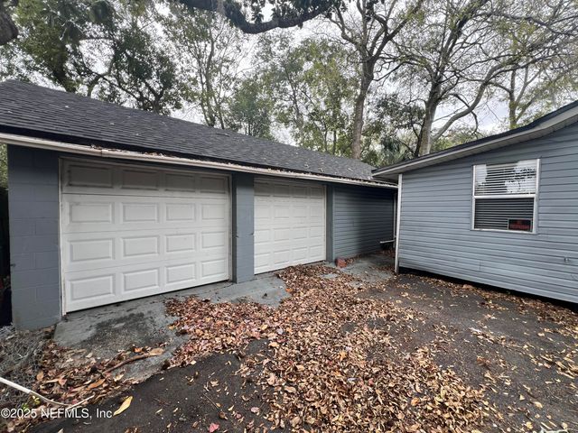 4833 COLLEGE Street, Jacksonville, FL 32205