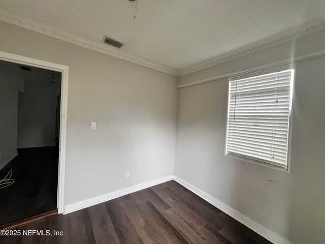 4833 COLLEGE Street, Jacksonville, FL 32205