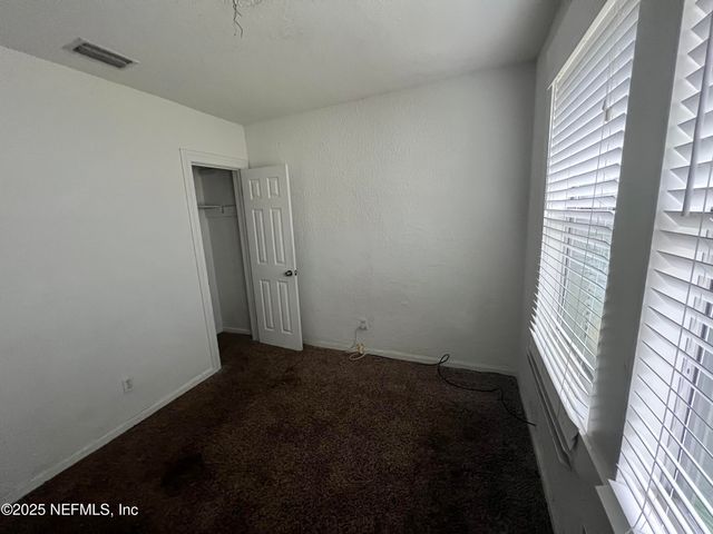 4833 COLLEGE Street, Jacksonville, FL 32205