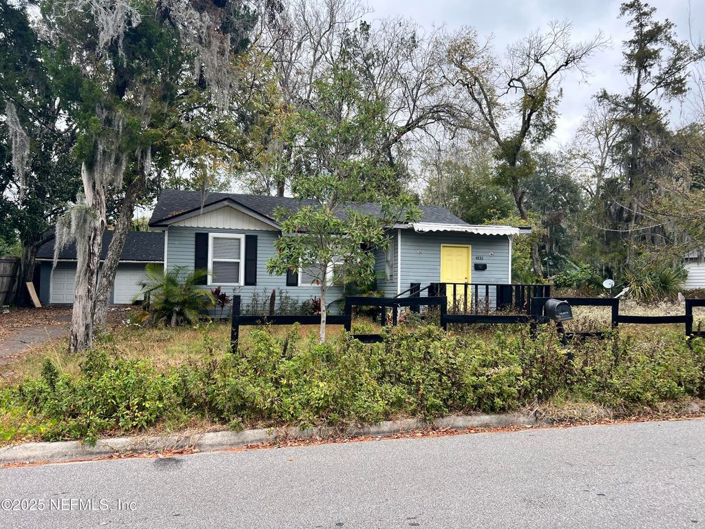 4833 COLLEGE Street, Jacksonville, FL 32205