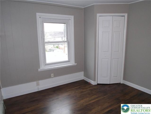 1122 Fullerton Avenue, Allentown City, PA 18102