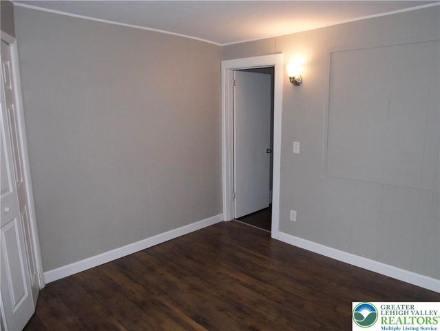 1122 Fullerton Avenue, Allentown City, PA 18102